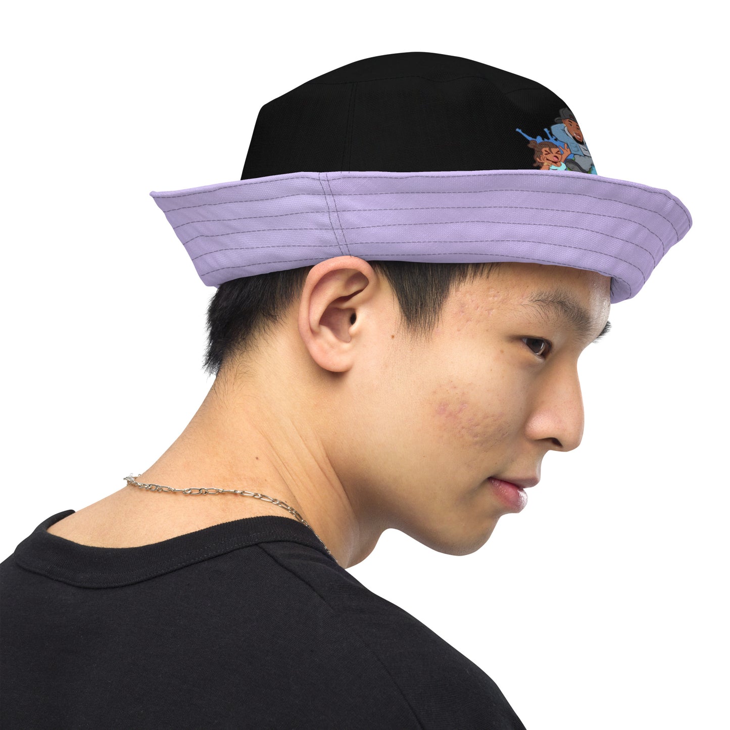 Reversible bucket hat
